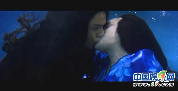 影视剧水中唯美激情戏