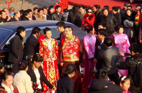 揭被踢出豪门女星现状 车晓离婚后打拼事业