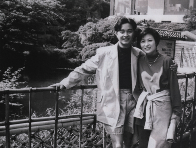 张国荣陈淑芬亲密似家人