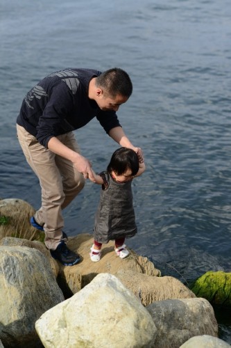 赵子琪路金波拍温馨亲子照