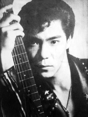 明星罕见青涩旧照 你认识吗？