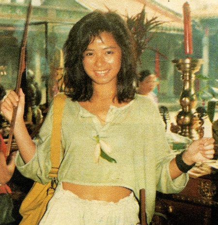 明星罕见青涩旧照 你认识吗？