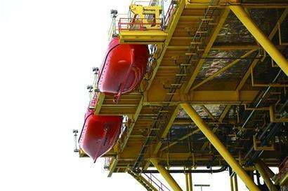 青岛建成亚洲最大油气平台 18层楼高