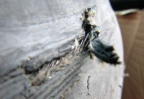 奔驰车一年多换6个胎 4S店隐瞒真相售问题车