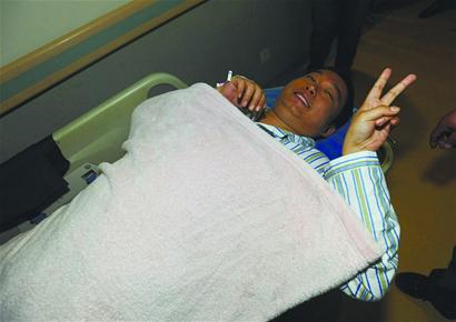 爱心挤破门 沮丧变重生