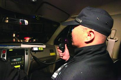 英雄王健妻子难忍思念向其发短信:不愿信已不在 英雄王健妻子难忍思念向其发短信:不愿信已不在