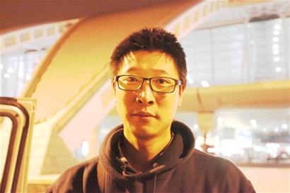 记者手记：趟过20处乱石阵 一天经历六次余震