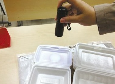 4种发泡餐具原料3种不合格 遇醋生成物溶化