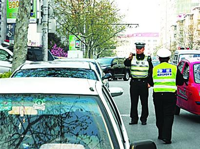 交警出狠招砸“买卖”借驾照买分不行了