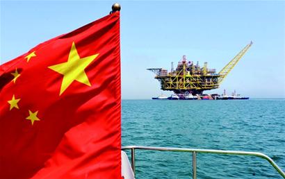亚洲最大深海油气平台青岛起航赴南海 亚洲最大深海油气平台青岛起航赴南海