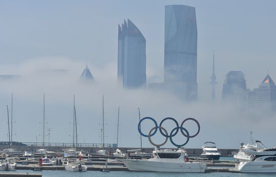 岛城现平流雾奇观