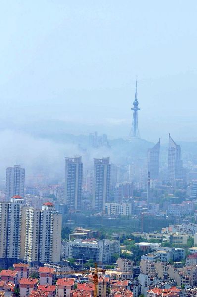 青岛出现平流雾天气