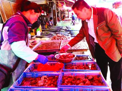 鲍鱼价格暴跌卖出蛤蜊价 一夜回到三年前