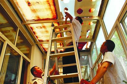 养老院老人节后茶饭不思 志愿者填补空当