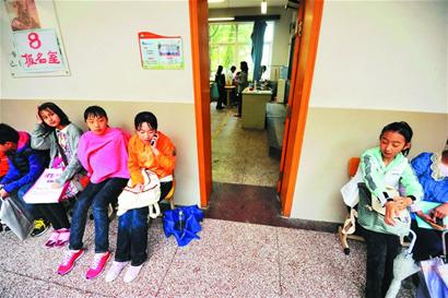 青岛热点初中25日电脑派位 最高比例6:1