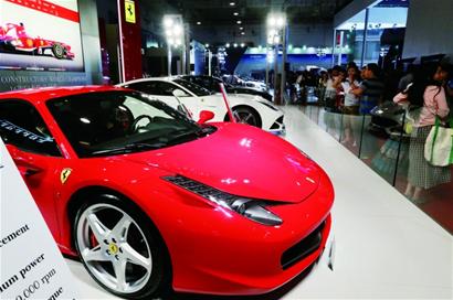 传买豪车将加征20%奢侈品税 青岛车市起波澜 传买豪车将加征20%奢侈品税 青岛车市起波澜