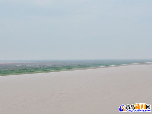 黄河奔流现黄龙入海奇观