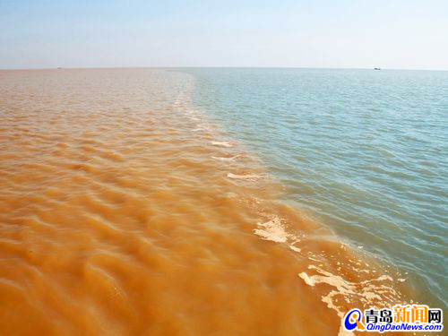 黄河奔流现黄龙入海奇观