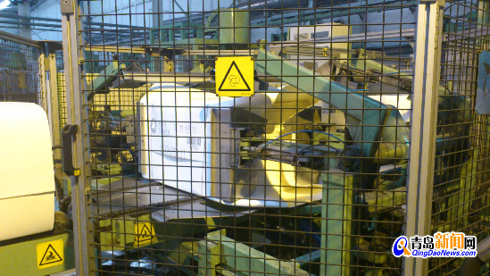 全自动化的浆板打包车间