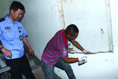 居民擅将消防通道改成厨房 就为多3平米 居民擅将消防通道改成厨房 就为多3平米