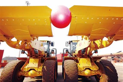 青岛港工人多次刷新世界纪录 梦想照进现实 青岛港工人多次刷新世界纪录 梦想照进现实