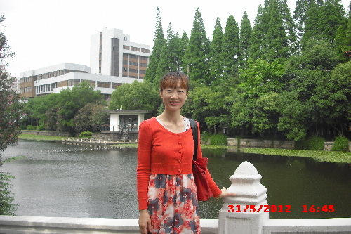 感恩教师节：道德教师自编教材讲解责任