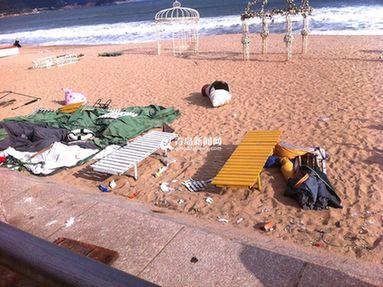 雷人摄影道具占领流清河 最美沙滩沦陷