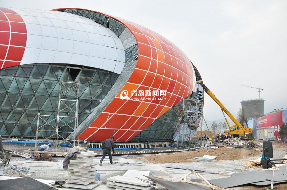 高清:东方影都效果图出炉 首栋建筑神似鹦鹉螺