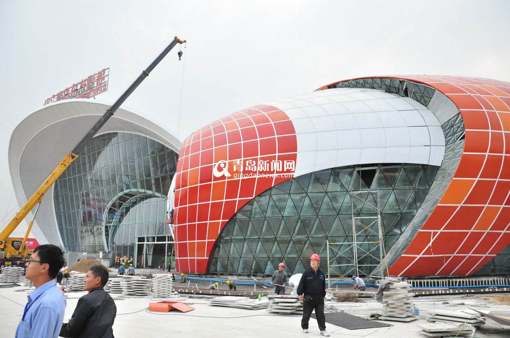 高清:东方影都效果图出炉 首栋建筑神似鹦鹉螺