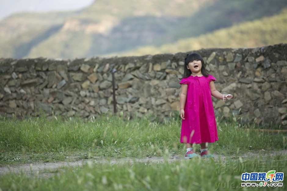 李湘女儿王诗龄“土豪”装备惹争议 豪华公主房曝光 李湘女儿王诗龄“土豪”装备惹争议 豪华公主房曝光