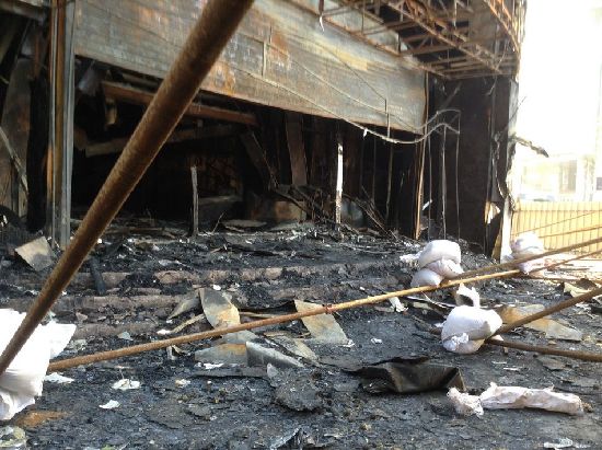 李沧五星电器大火烧光6层楼