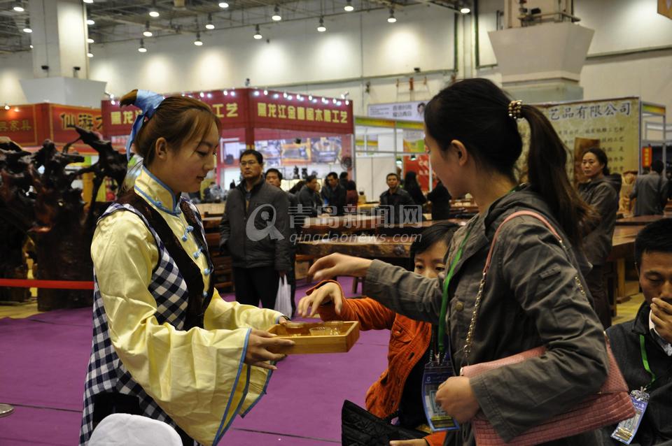 第二届青岛茶博会开幕 茶艺表演古韵悠长