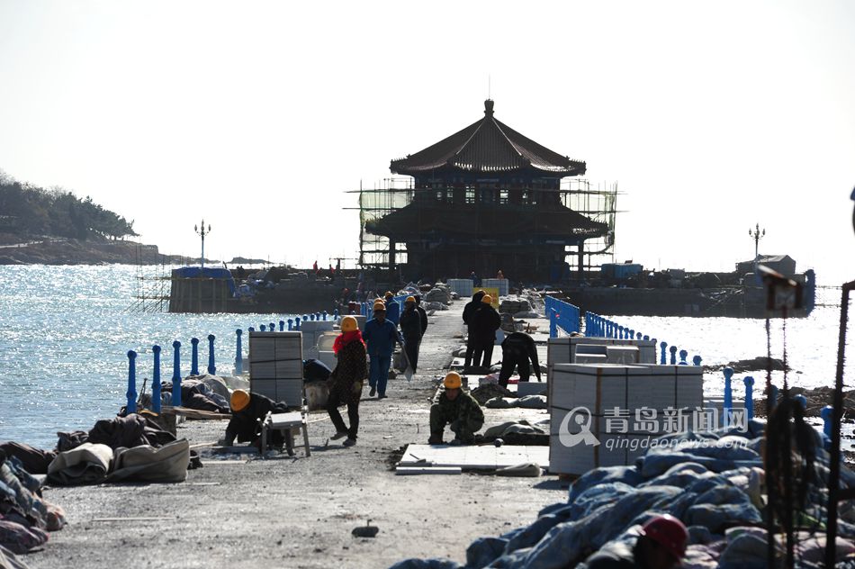 高清:栈桥维修进入冲刺阶段 重新开放为期不远