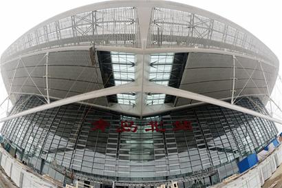 铁路青岛北站能看海景 钢铁海鸥世界领先