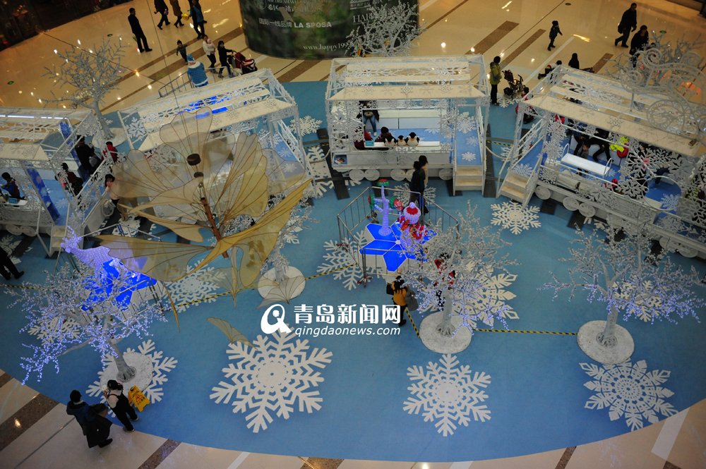 青岛商超抢先进入圣诞模式 打响前哨战