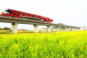 沪昆客专贵州段高峰特大桥顺利架通 沪昆客专贵州段高峰特大桥顺利架通