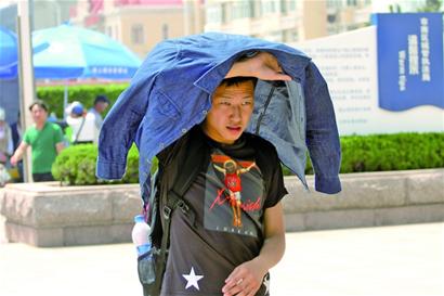 借着东南风市区躲高温 预计未来3天高温将持续