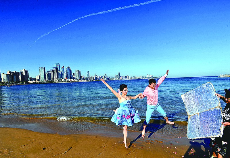 青岛连续三天打破最高气温纪录 发高温黄色预警