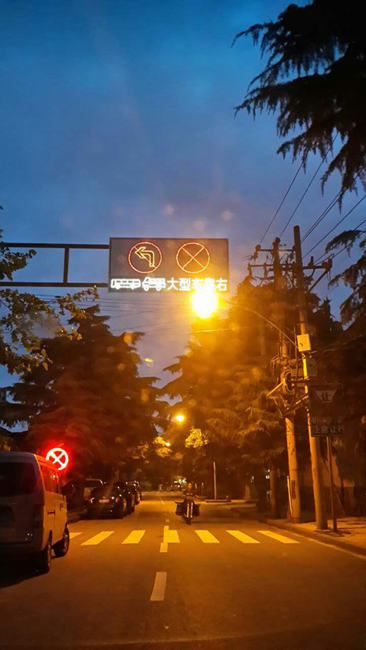 青岛安200面发光标志牌 雨雾天仍可见