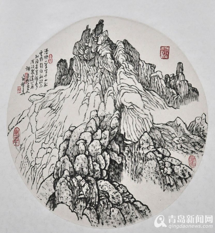 高清：青岛国画大师亮绝技 名山大川跃然纸上