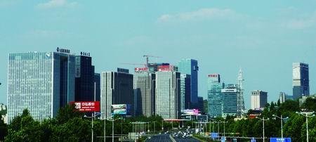 济南中央商务区聚集效应突显 450家总部引领经济新标杆