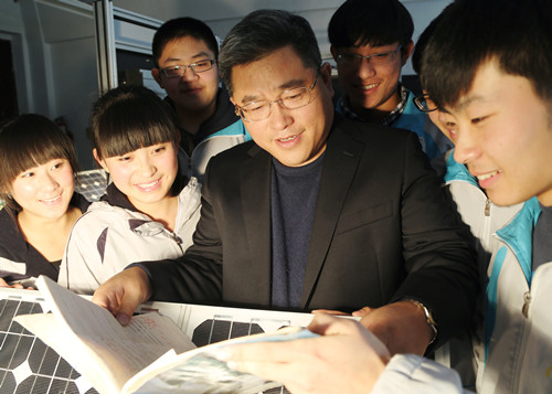 黄炎培杰出校长崔西展