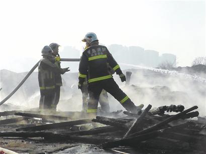 德兴路一早连起六把无名火