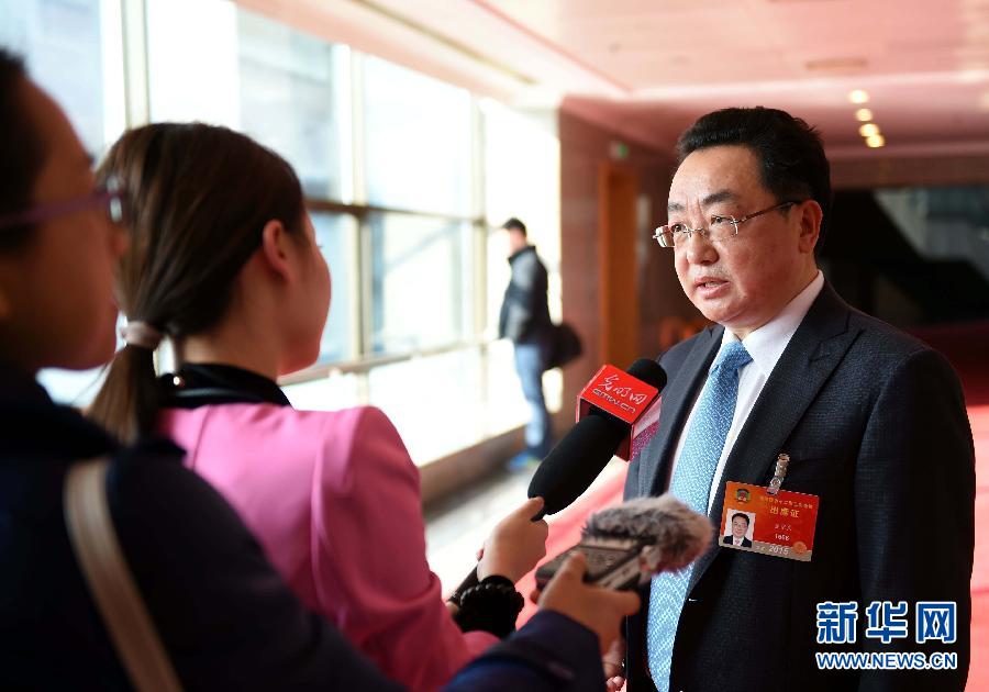 （两会·新华全媒头条）（6）政协委员焦家良的一天