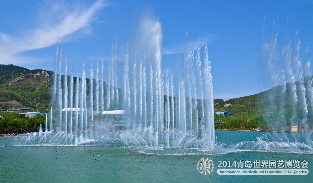 水舞秀升级为实景演出 盈动岛城魅力十足
