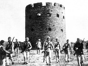 八路军攻克曲阳县下河镇日军据点。