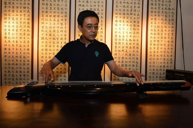 古琴出深闺 四海觅知音 古琴出深闺 四海觅知音