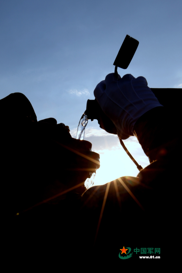 直击：阅兵村里的24小时