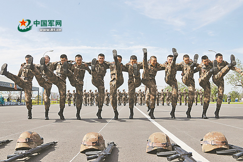 组图：走进阅兵训练基地