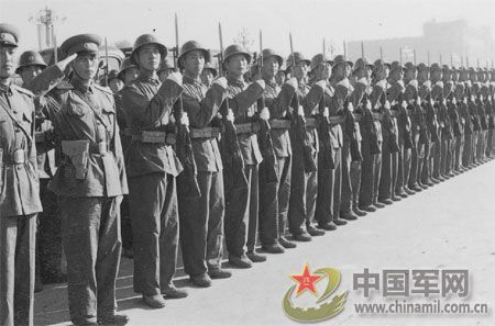 1959年国庆 逢十大阅兵盛况空前